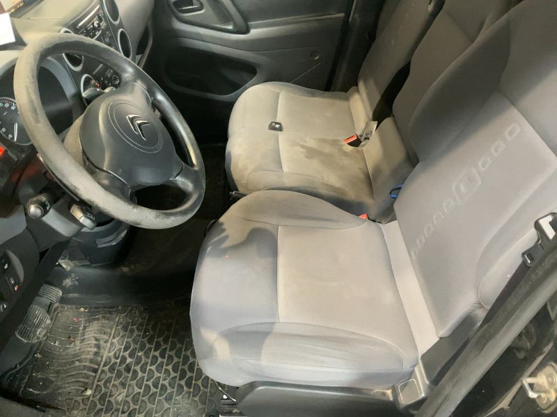 Citroen Berlingo 1.6 e-HDi Niveau B L1 2015 – снимка 16