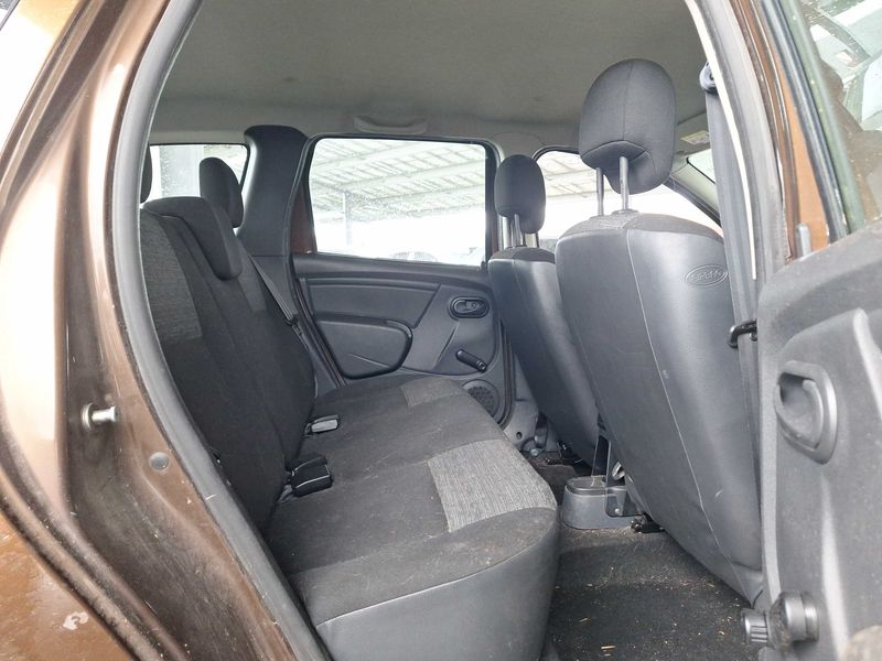 Dacia Duster 1.5 dCi Ambiance 4x2 2010 – снимка 13
