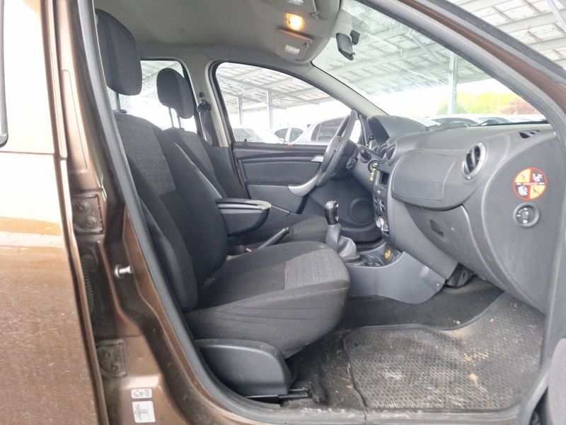 Dacia Duster 1.5 dCi Ambiance 4x2 2010 – снимка 10