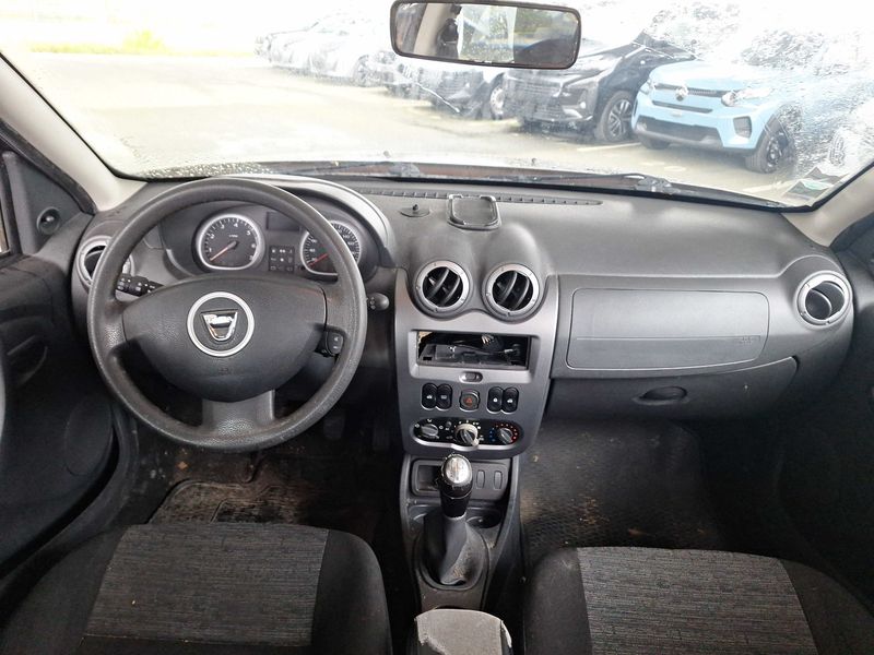 Dacia Duster 1.5 dCi Ambiance 4x2 2010 – снимка 11