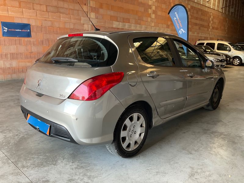 Peugeot 308 1.6 HDi Active 2011 – снимка 2