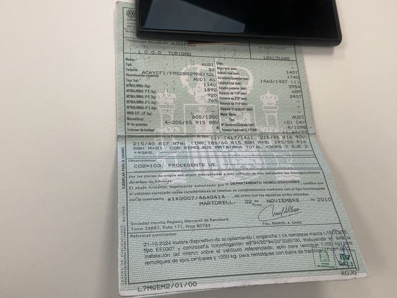 Audi A1 1.6 TDI Attraction 2011 – снимка 21