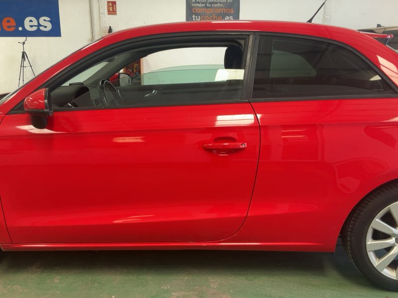 Audi A1 1.6 TDI Attraction 2011 – снимка 4