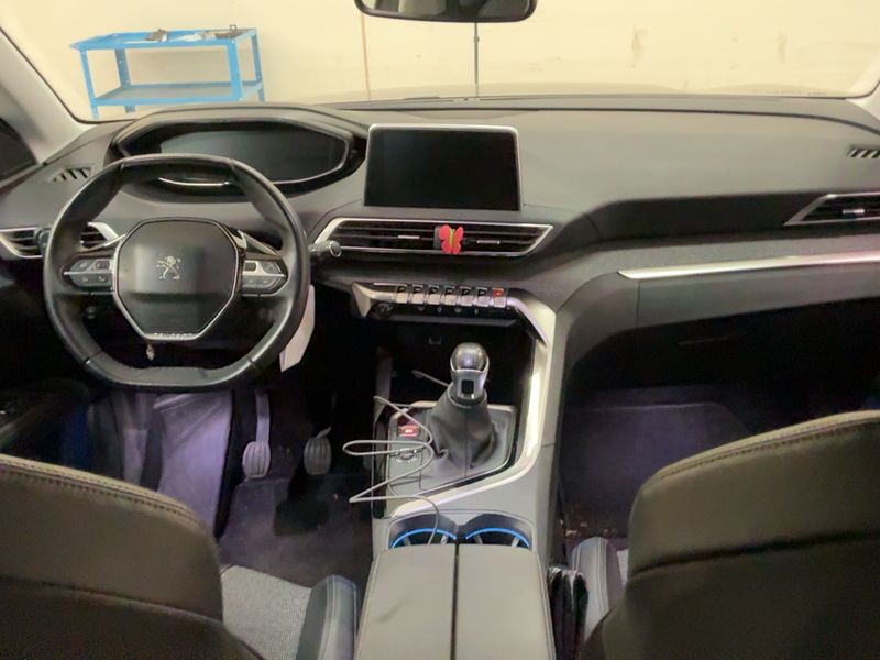 Peugeot 3008 1.6 Blue-HDi Allure 2018 – снимка 17