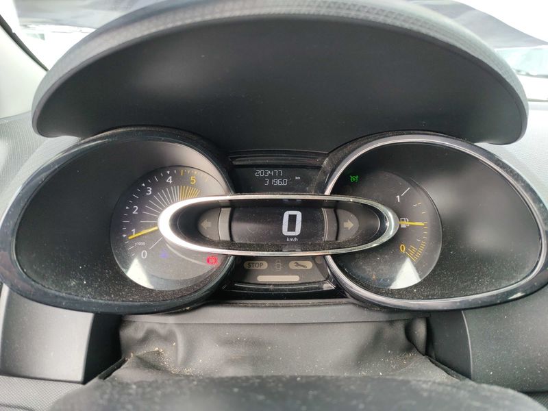 Renault Clio 1.5 dCi Expression 2014 – снимка 12