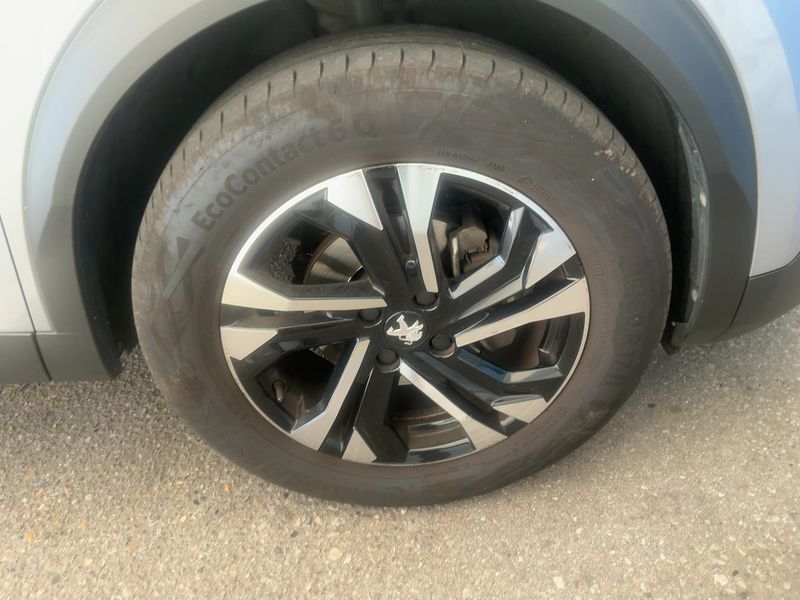 Peugeot 2008 1.2 PureTech Allure Pack 2023 – снимка 11