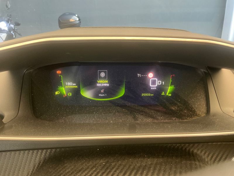 Peugeot 2008 1.2 PureTech Allure Pack 2023 – снимка 18