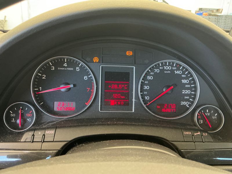 Audi A4 2.0 2003 – снимка 4