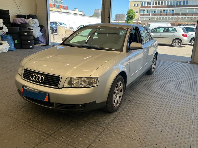 Audi A4 2.0 2003 – снимка 1