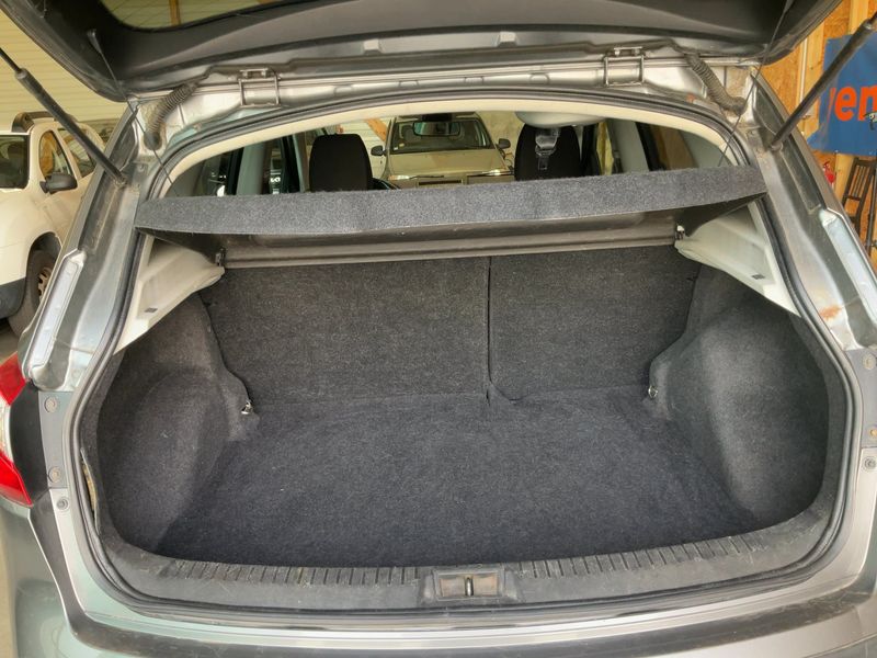 Nissan Qashqai 1.5 Turbodiesel Tekna 2011 – снимка 15