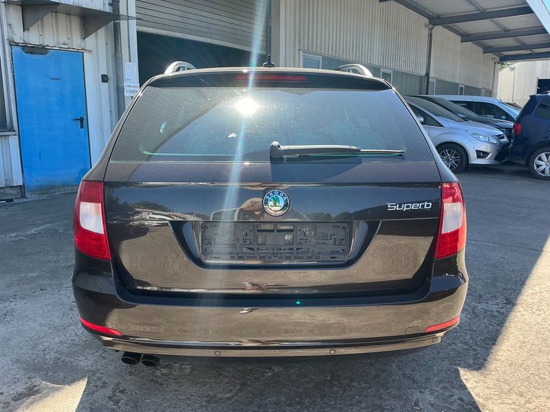 Skoda Superb 1.8 TSI Elegance 2012 – снимка 7