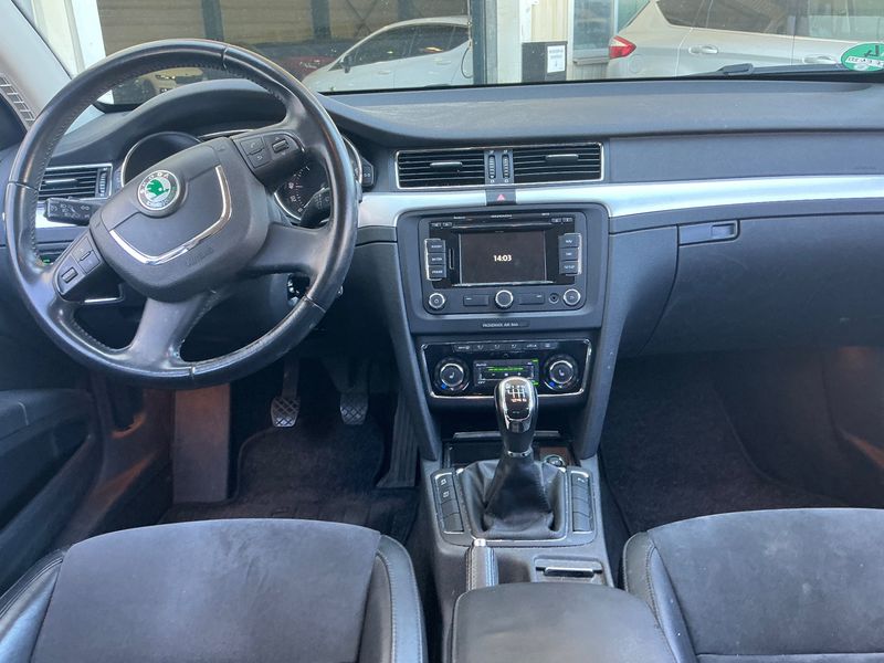 Skoda Superb 1.8 TSI Elegance 2012 – снимка 18