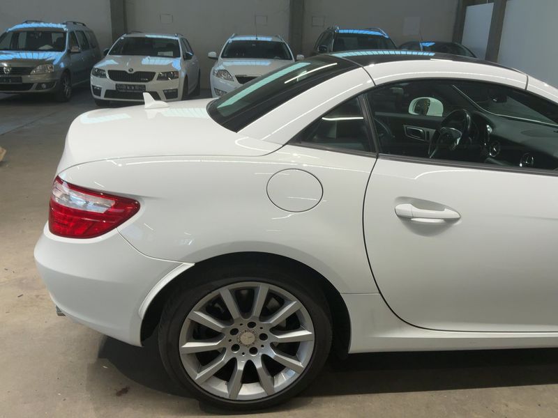 Mercedes-Benz SLK-Klasse SLK 350 BlueEfficiency 2016 – снимка 8
