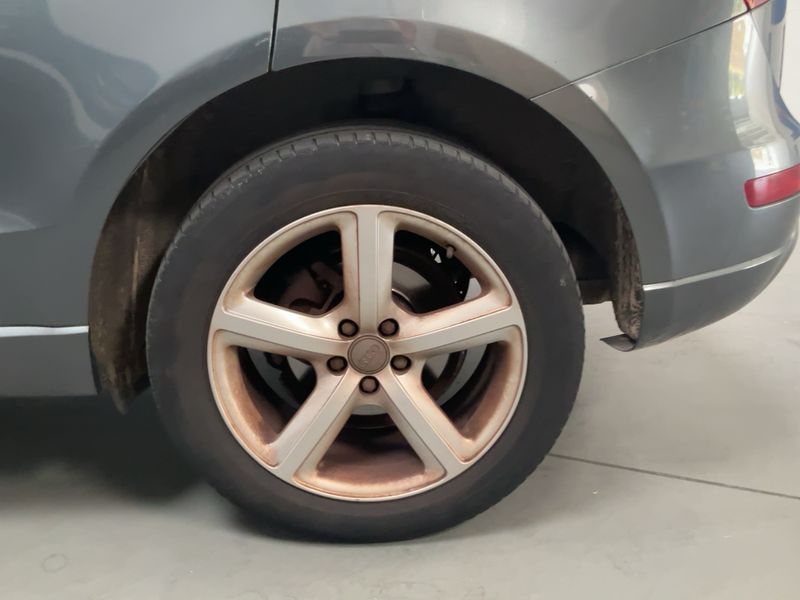 Audi Q5 2.0 TDI quattro 2010 – снимка 5