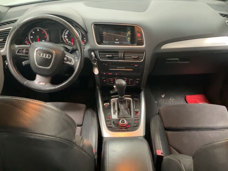 Audi Q5 2.0 TDI quattro 2010 – снимка 17