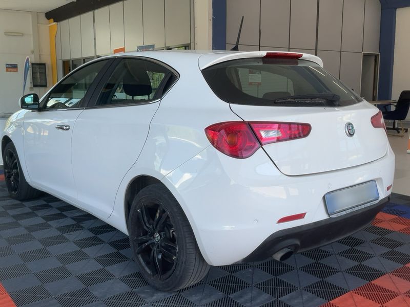 Alfa Romeo Giulietta 1.4 Turbo Super 2017 – снимка 6