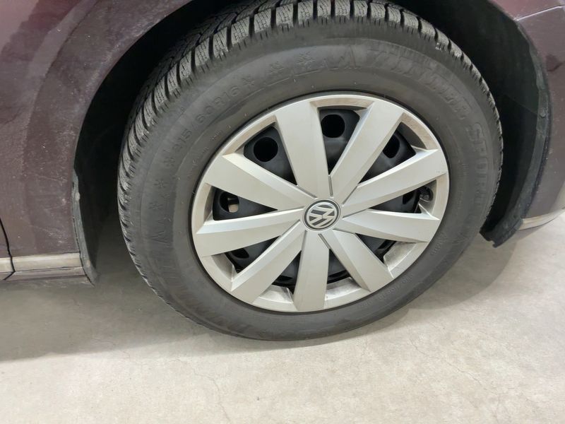 Volkswagen Passat 2.0 TDI Highline BlueMotion Tech 2017 – снимка 11