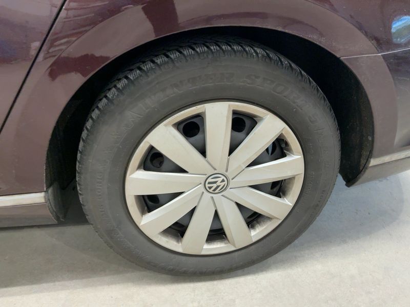 Volkswagen Passat 2.0 TDI Highline BlueMotion Tech 2017 – снимка 5