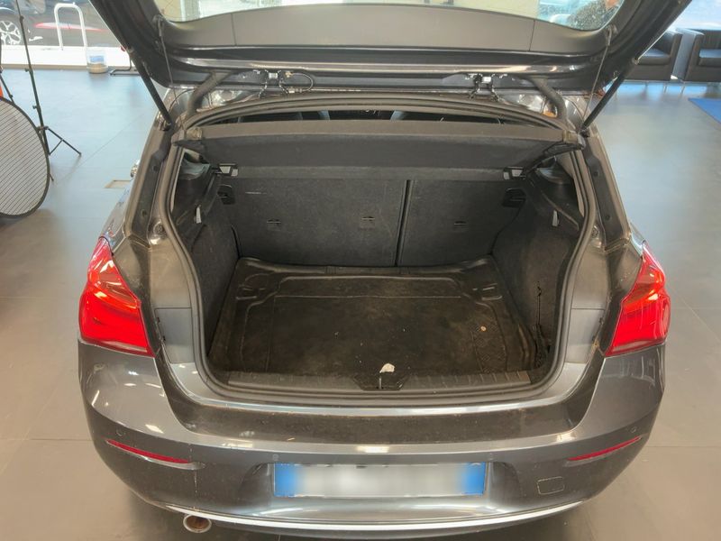 BMW 1er 118d Urban Line 2016 – снимка 15