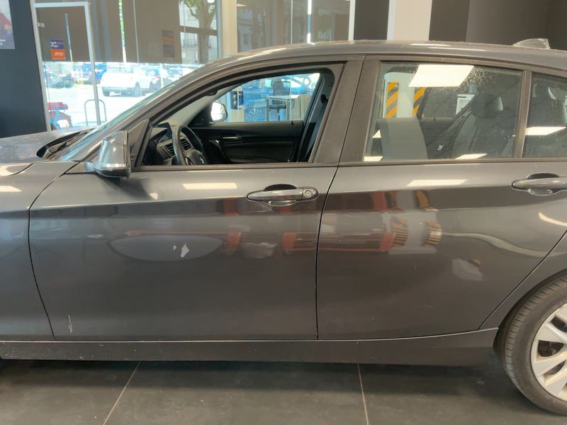 BMW 1er 118d Urban Line 2016 – снимка 4