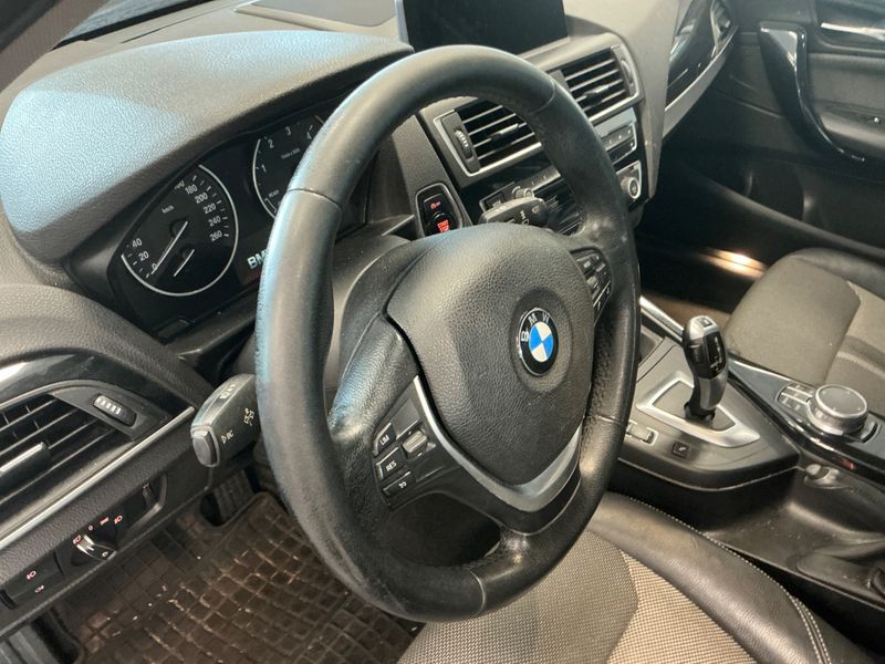 BMW 1er 118d Urban Line 2016 – снимка 30
