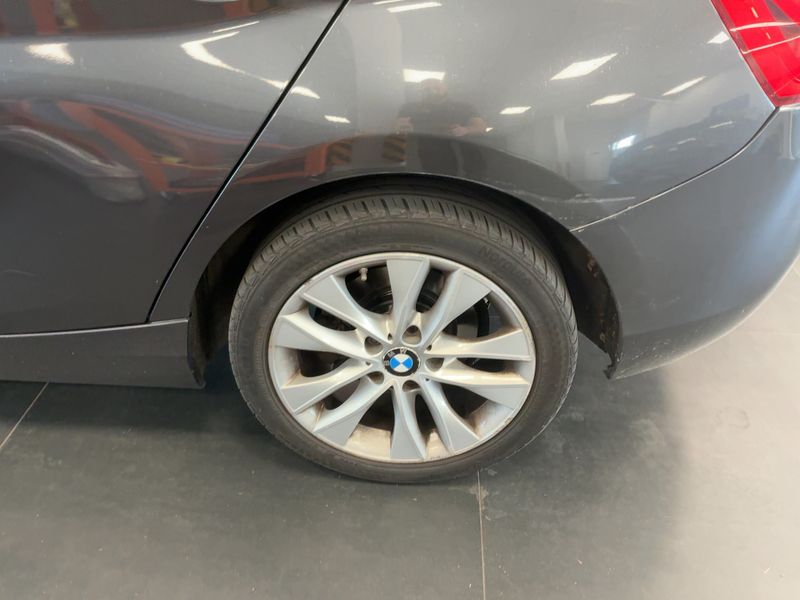 BMW 1er 118d Urban Line 2016 – снимка 5