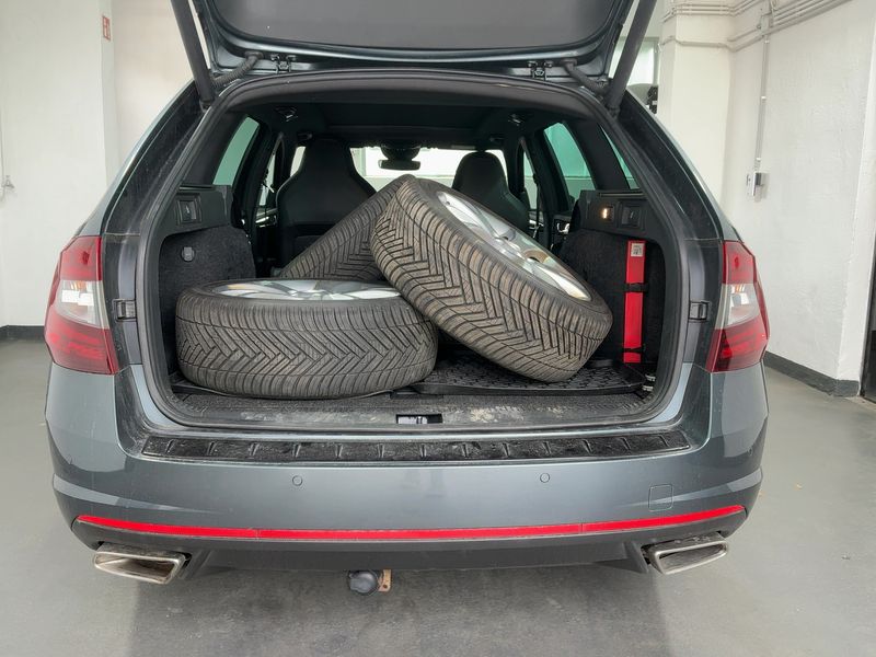 Skoda Octavia 2.0 TDI RS 4x4 2018 – снимка 16