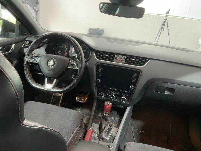 Skoda Octavia 2.0 TDI RS 4x4 2018 – снимка 18