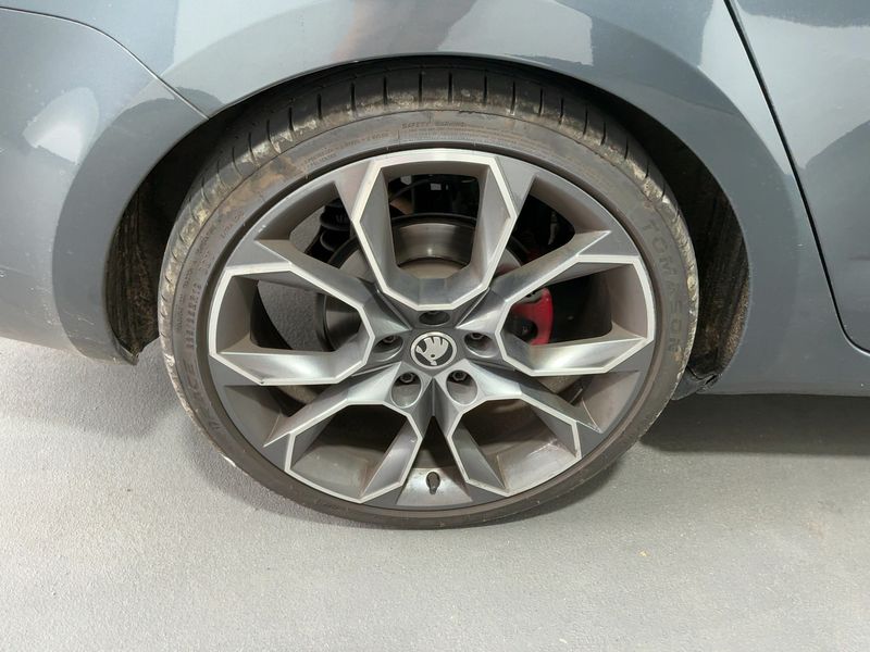 Skoda Octavia 2.0 TDI RS 4x4 2018 – снимка 9