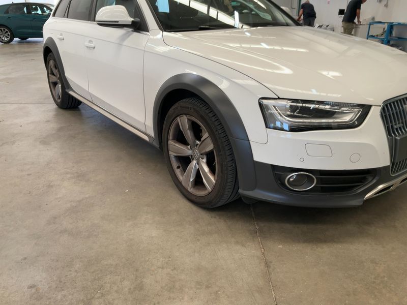 Audi A4 Allroad 2.0 TDI 2014 – снимка 12