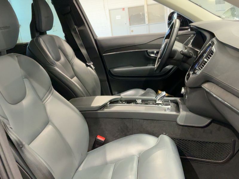 Volvo XC90 2.0 B6 Mild-Hybrid Inscription AWD 2020 – снимка 18