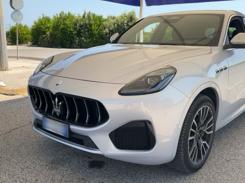 Maserati Grecale 2.0 Turbo Mild-Hybrid GT AWD 2024 – снимка 2