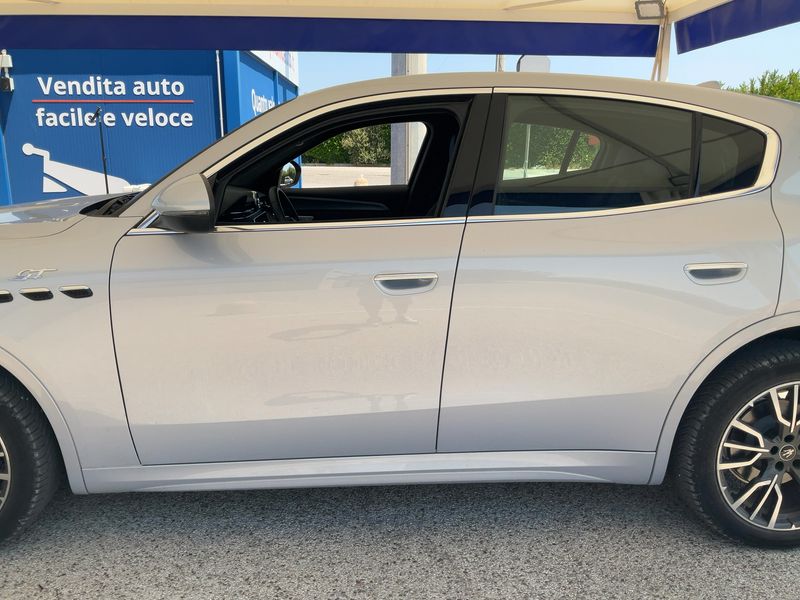Maserati Grecale 2.0 Turbo Mild-Hybrid GT AWD 2024 – снимка 4