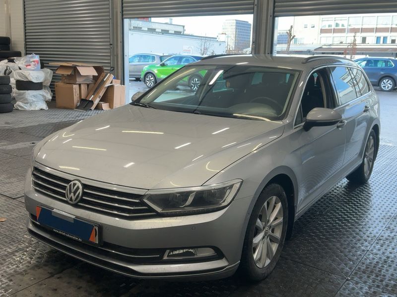 Volkswagen Passat 1.5 TSI ACT Comfortline BlueMotion Tech 2019 – снимка 1