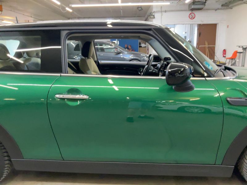MINI Cooper Classic Trim 2022 – снимка 10