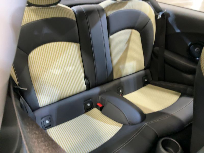 MINI Cooper Classic Trim 2022 – снимка 20