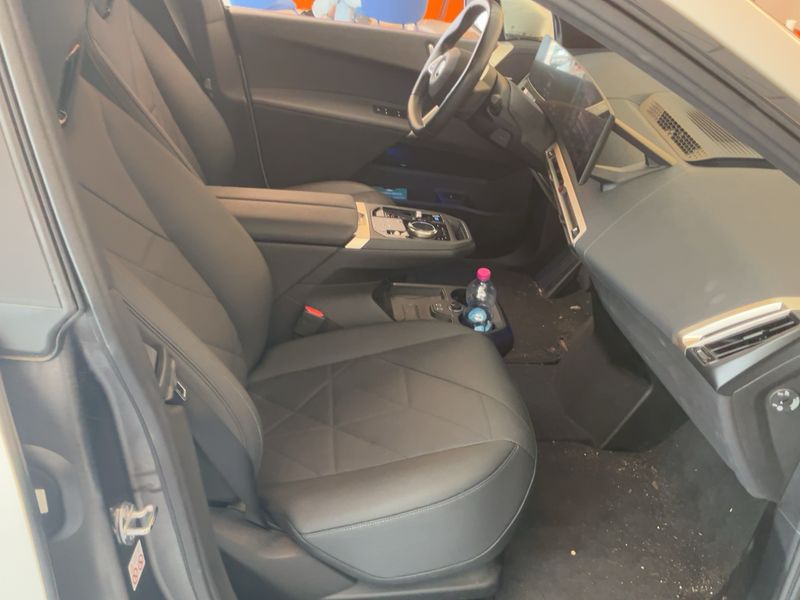 BMW iX iX 40 xDrive Sport 2022 – снимка 16