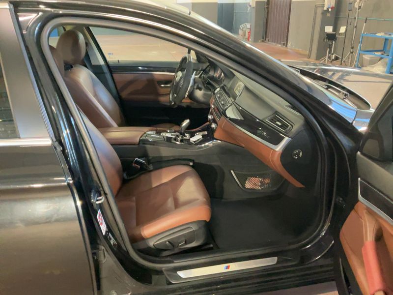 BMW 5er 525d 2015 – снимка 11
