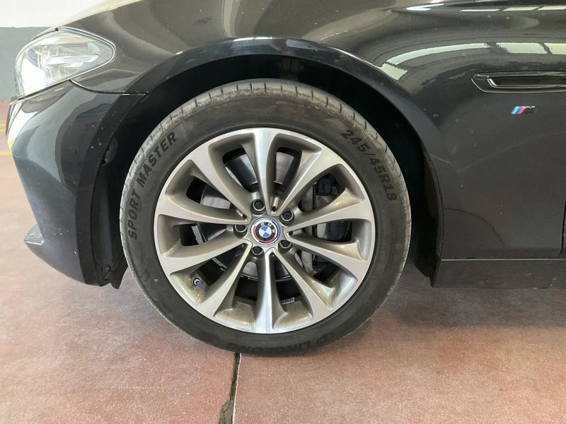 BMW 5er 525d 2015 – снимка 16