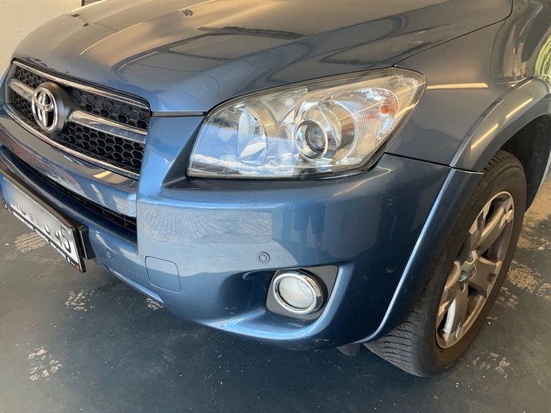 Toyota RAV 4 2.2 D-4D Executive 2010 – снимка 35