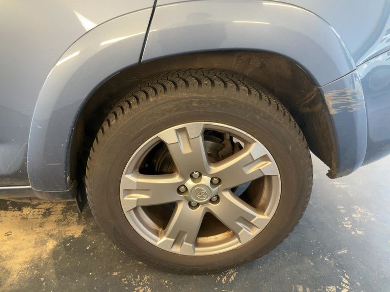 Toyota RAV 4 2.2 D-4D Executive 2010 – снимка 5
