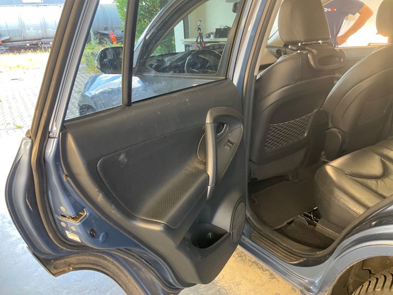 Toyota RAV 4 2.2 D-4D Executive 2010 – снимка 30