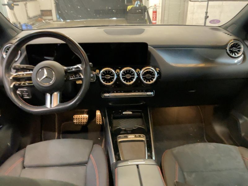 Mercedes-Benz GLA-Klasse GLA 180 Mild-Hybrid AMG Line 2025 – снимка 17