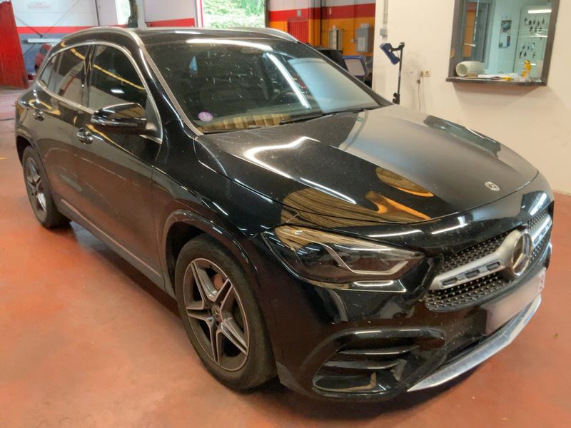 Mercedes-Benz GLA-Klasse GLA 180 Mild-Hybrid AMG Line 2025 – снимка 12
