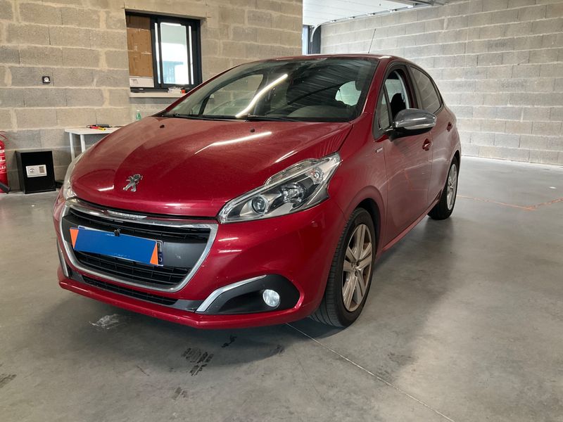 Peugeot 208 1.2 e-VTi Style 2018 – снимка 1