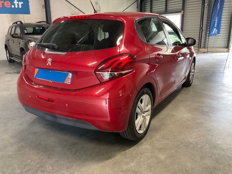 Peugeot 208 1.2 e-VTi Style 2018 – снимка 2
