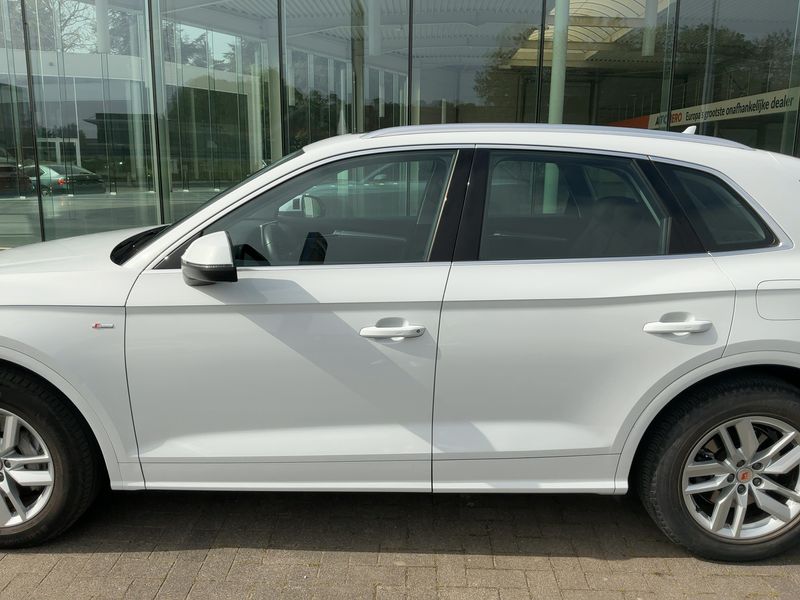Audi Q5 55 TFSIe quattro sport 2020 – снимка 4
