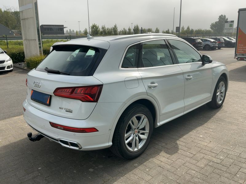 Audi Q5 55 TFSIe quattro sport 2020 – снимка 8