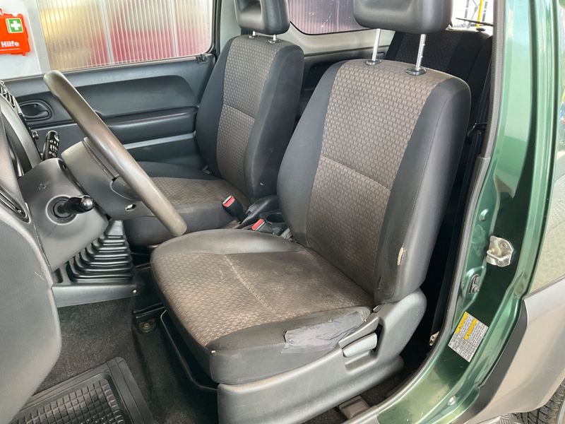 Suzuki Jimny 1.3 V 2012 – снимка 24