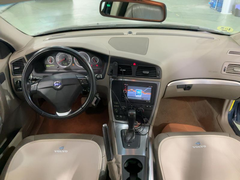 Volvo XC70 2.4 D5 Momentum AWD 2006 – снимка 17